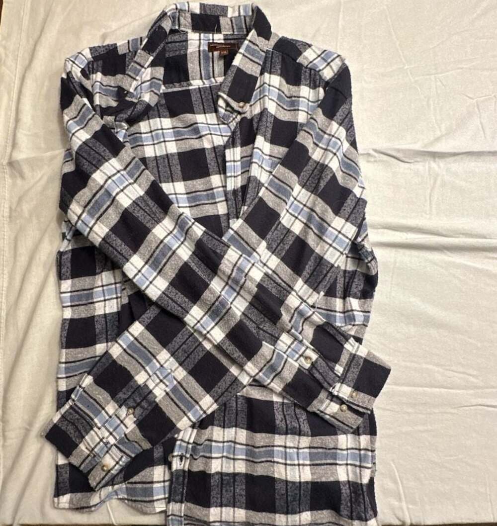 Mountain Ridge Explore Life Men's Navy and Blue Plaid Long Sleeve Flannel Shirt